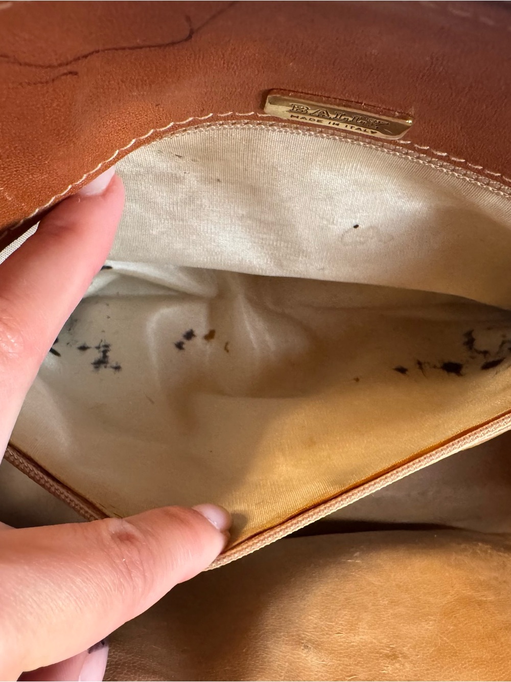 RARE VINTAGE BALLY HANDBAG - Picture 9 of 13